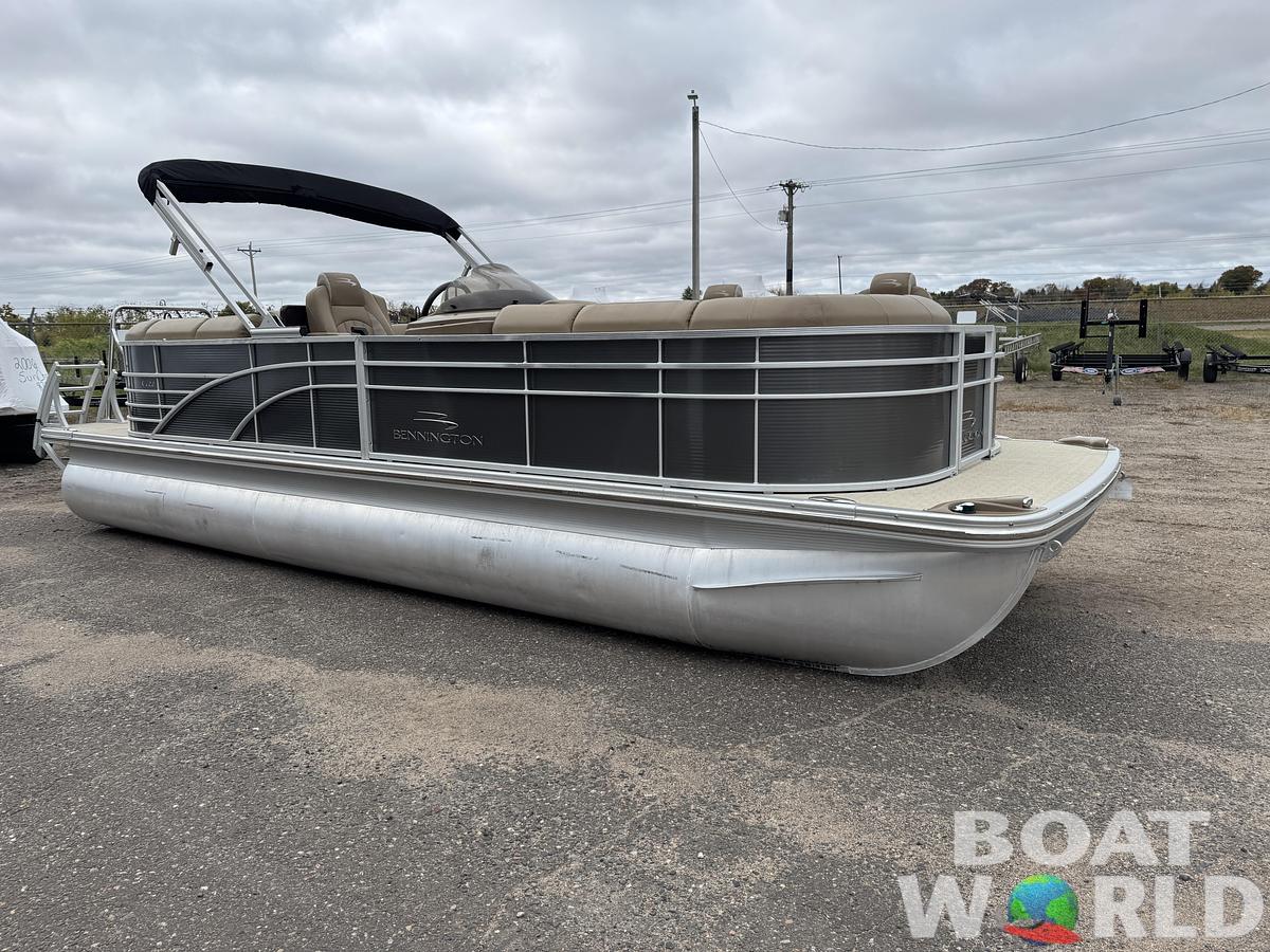 Used 2016 Bennington 2250 GSR Pontoon