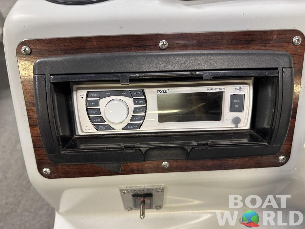 Used 2002 TMC 2200 FM Pontoon