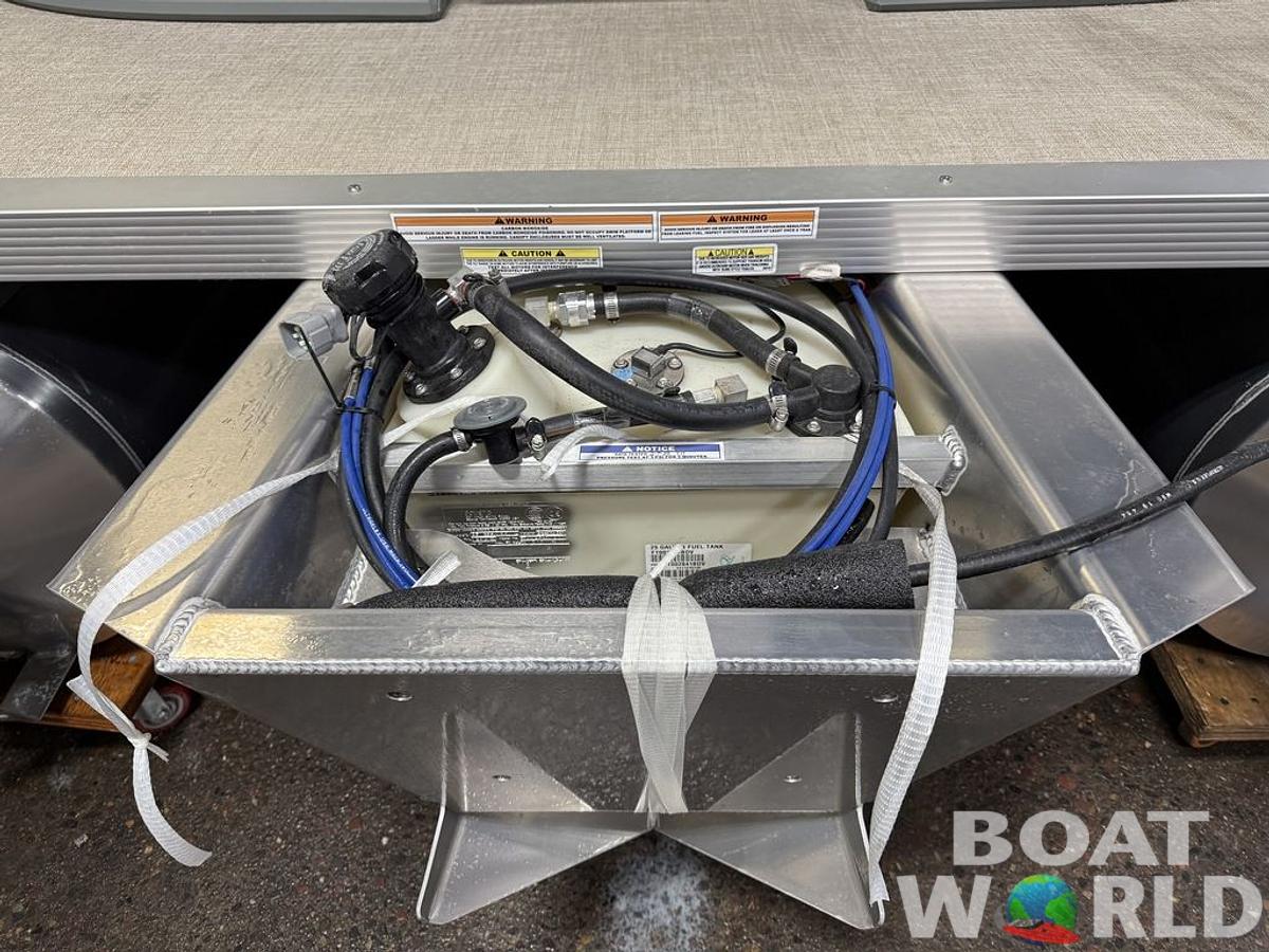 2025 Tahoe Pontoons Aura 1985 Quad Lounge & 50HP 4-Stroke EFI