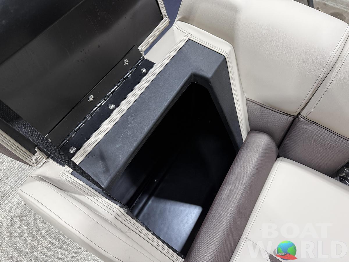 2026 Bentley Legacy 220 Navigator Quad Lounge Pontoon $36995