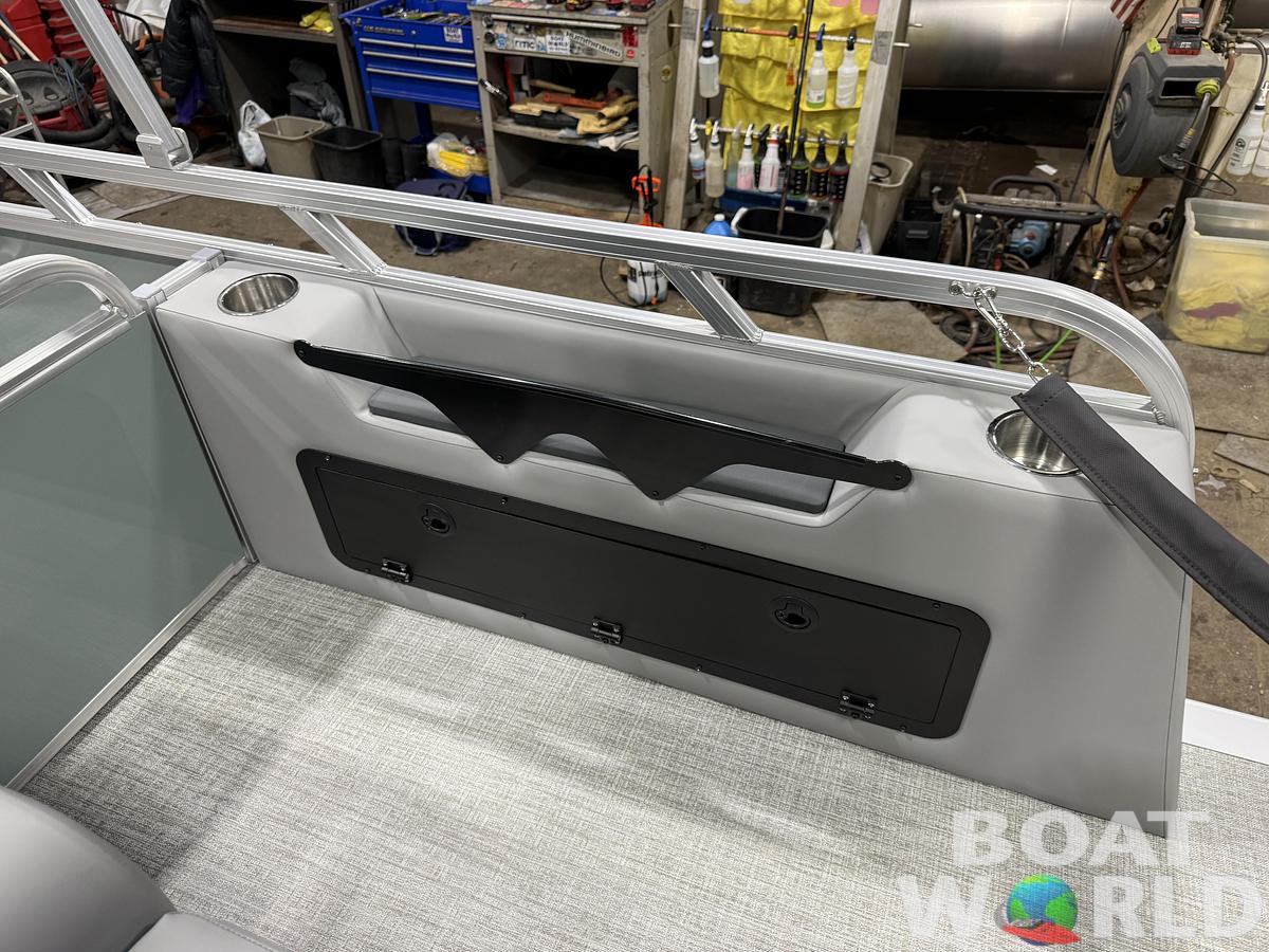 2026 Tahoe Sport VRB 2385 Swingback & 4-Stroke $34995