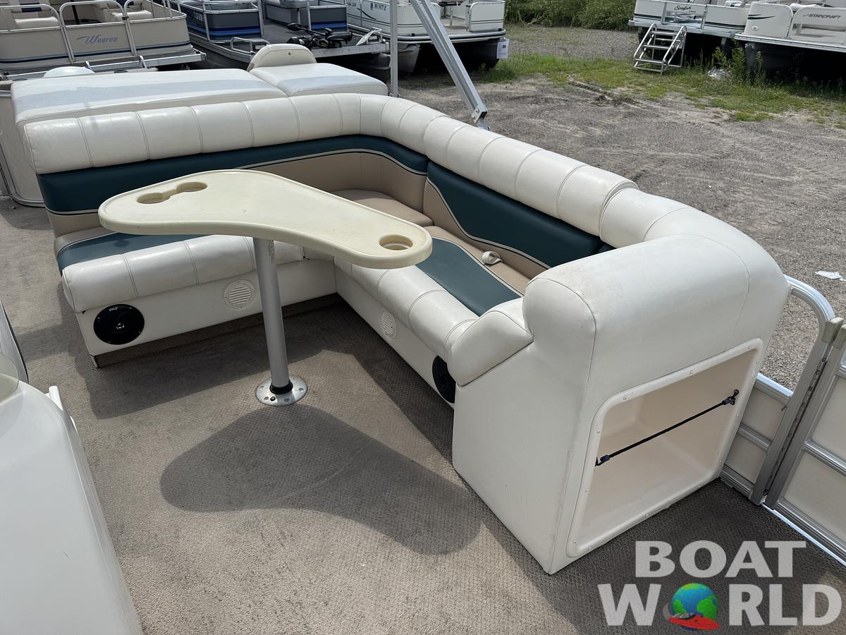 Used 2004 Sweetwater 2222 DF Pontoon WITH SEA LEGS
