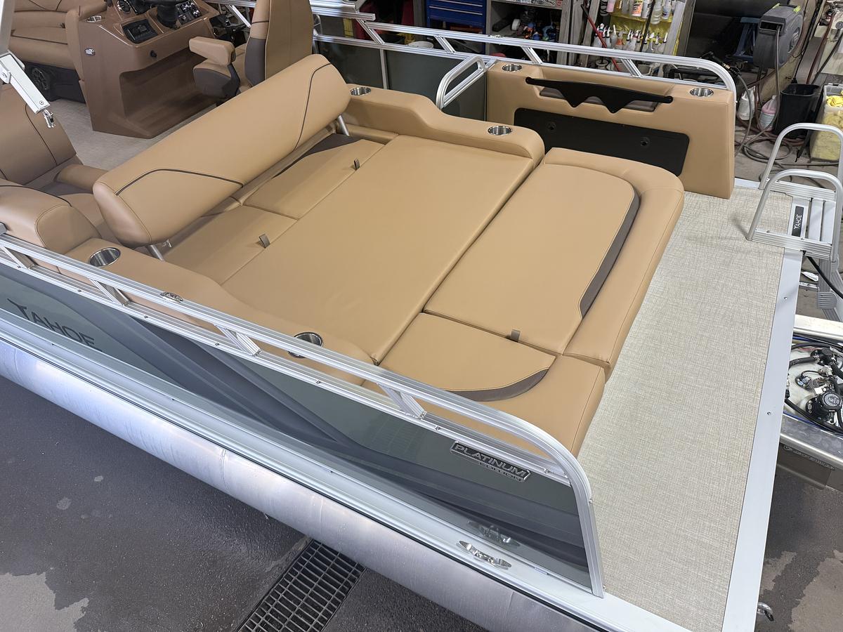 2026 Tahoe Pontoons Sport 2385 Swingback (VRB) & Honda 4-Stroke EFI