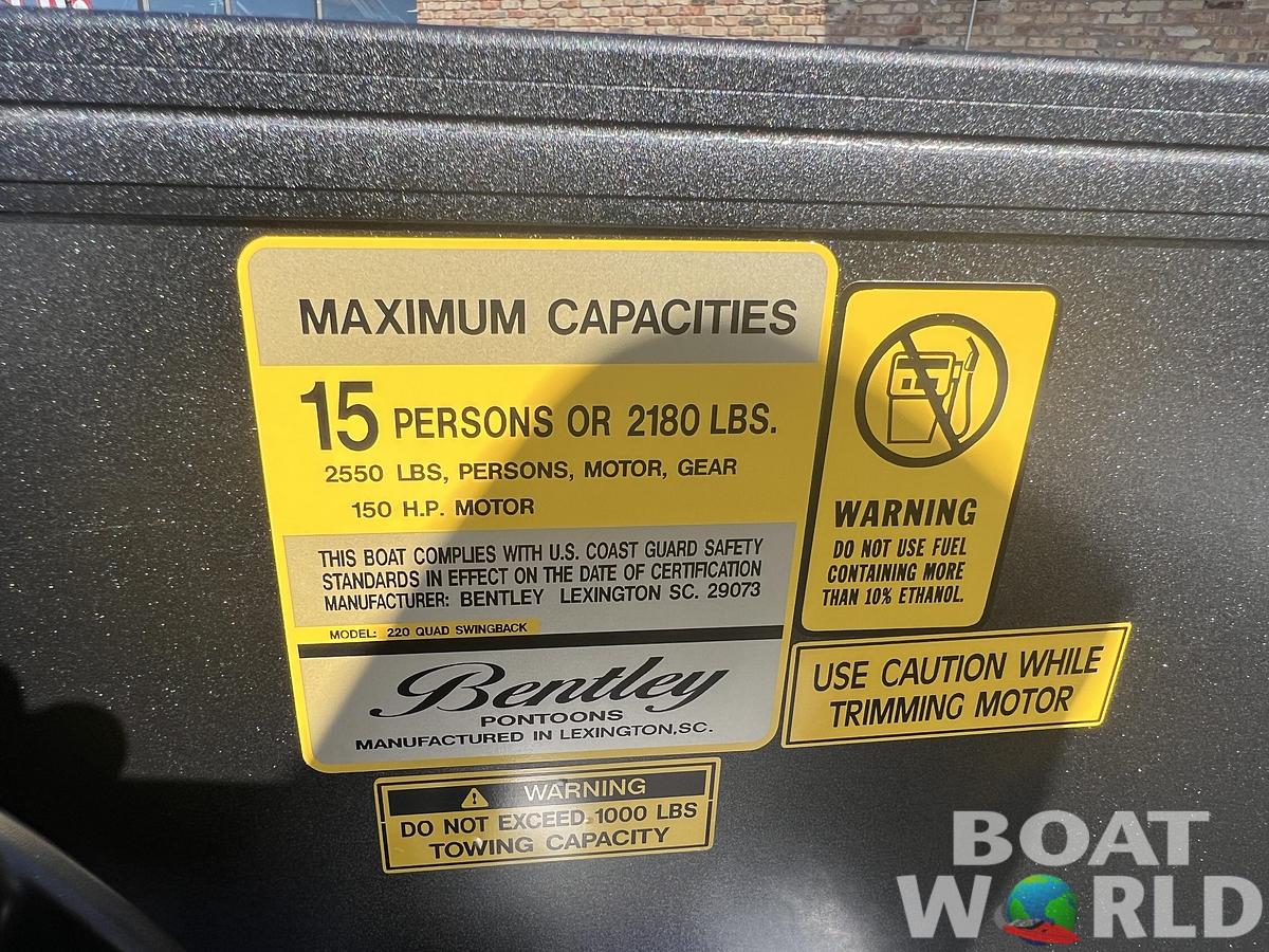 2026 Bentley Pontoons Legacy 220 QSB Swingback