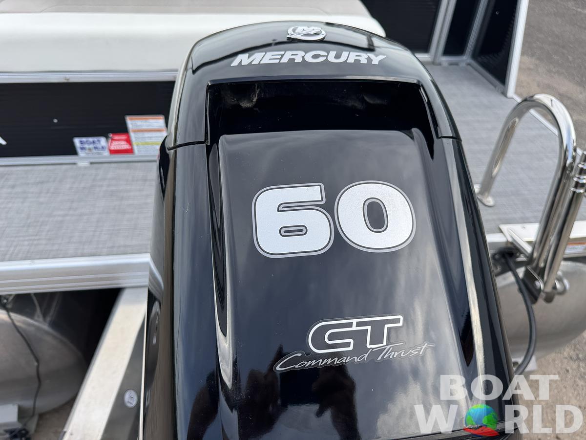 Used 2024 Princecraft Vectra 21 RL Dinette Swingback Pontoon