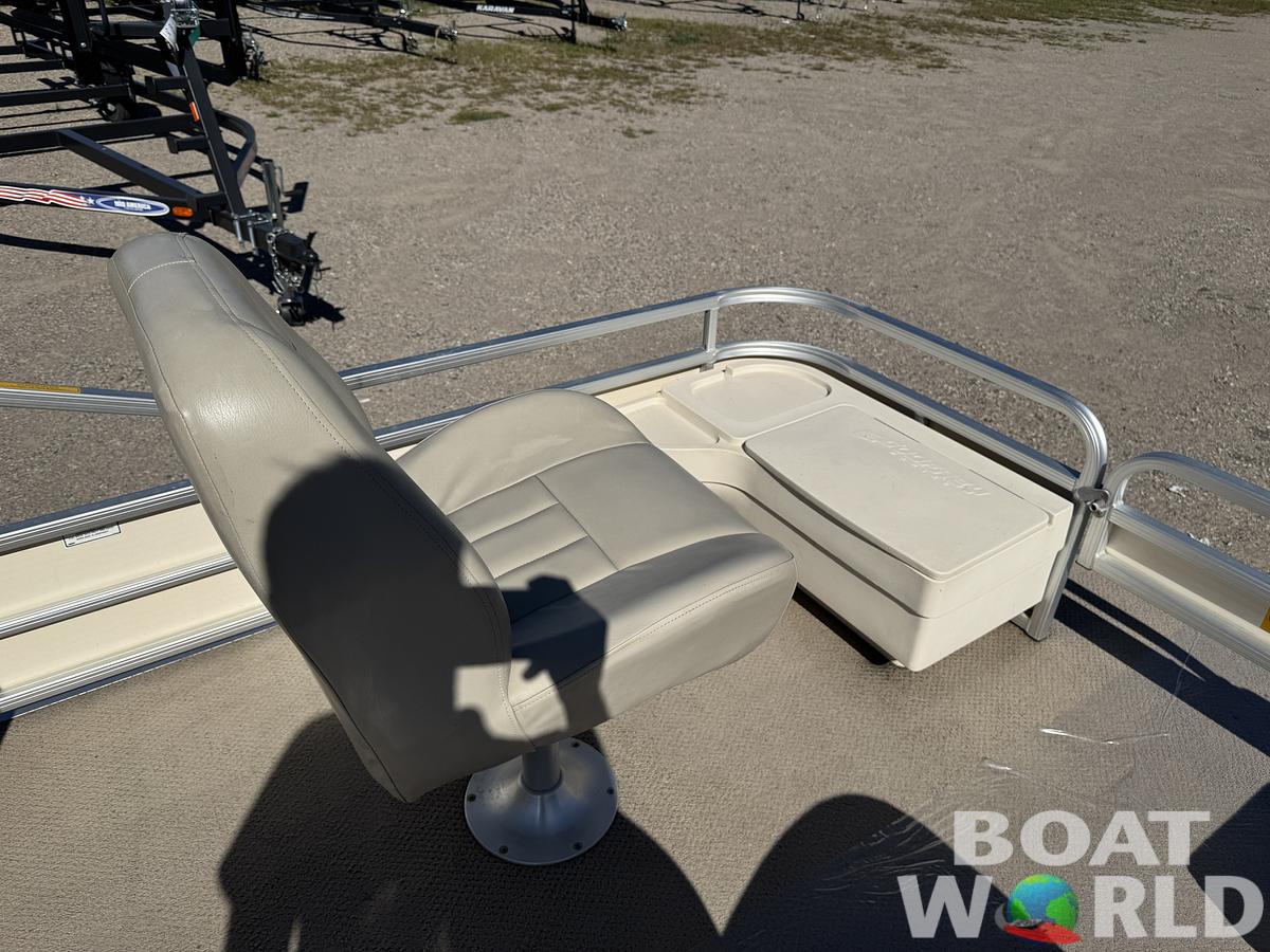 Used 2004 Sweetwater 2222 DF Pontoon