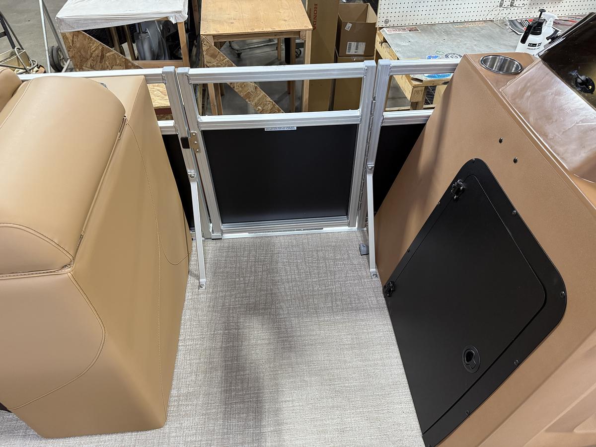 2026 Tahoe Pontoons Sport 2385 Rear Fish & Honda 4-Stroke EFI