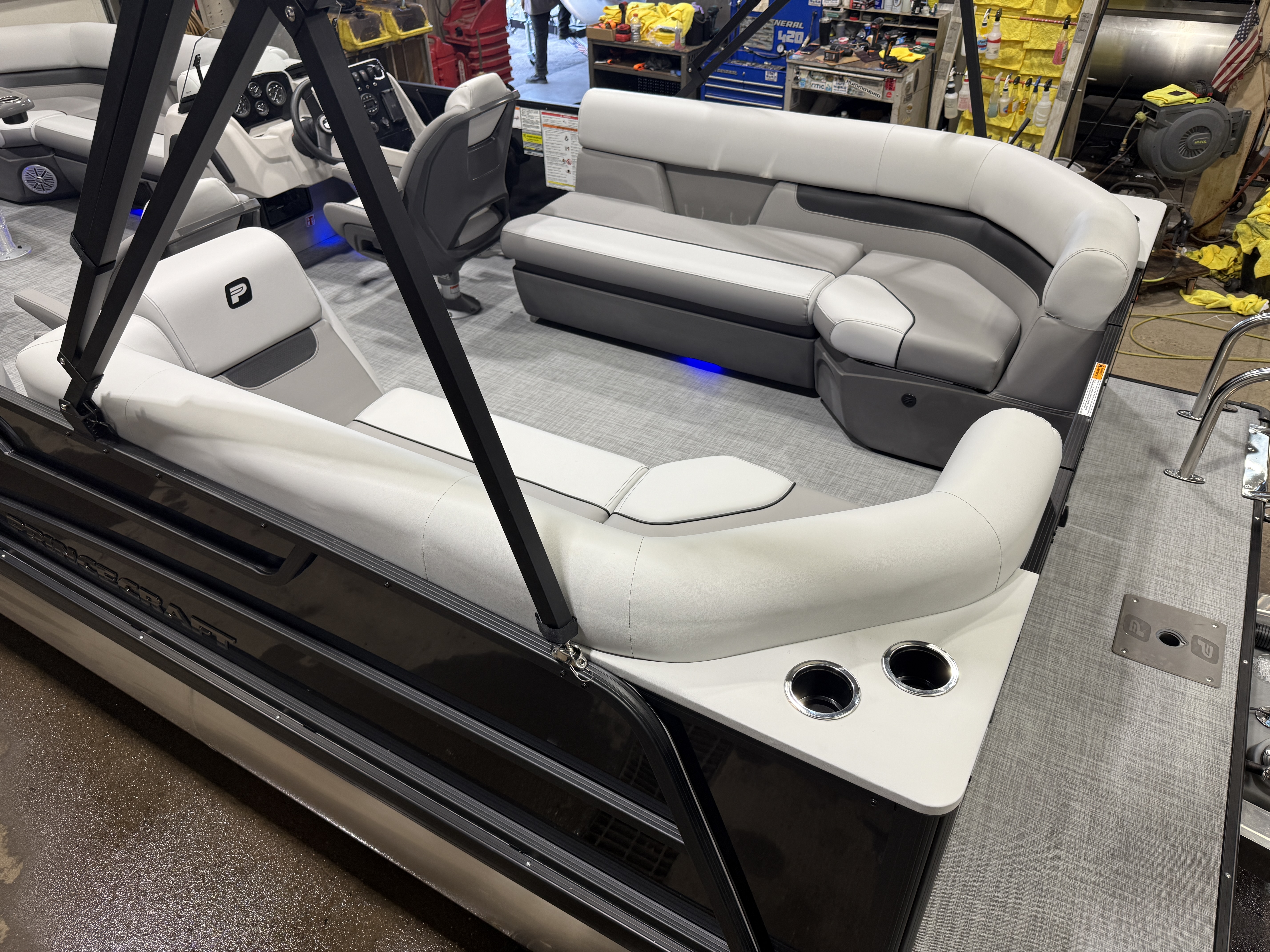 2027 Princecraft Vectra 21 Quad Lounge Pontoon $36995
