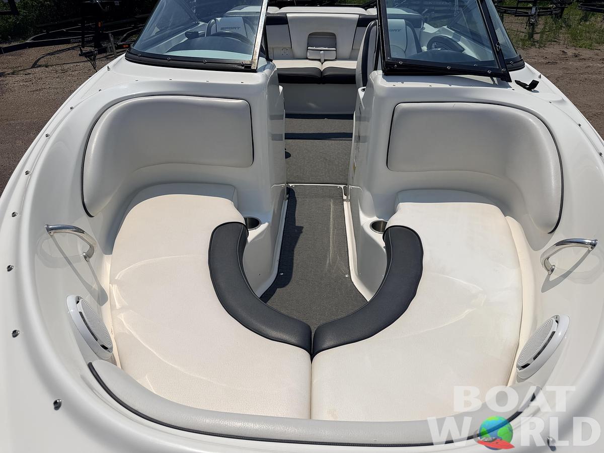 Used 2012 Sea Ray 205 Sport & 220HP 4.3L Mercruiser MPI with Tandem Axle Trailer -$15,995