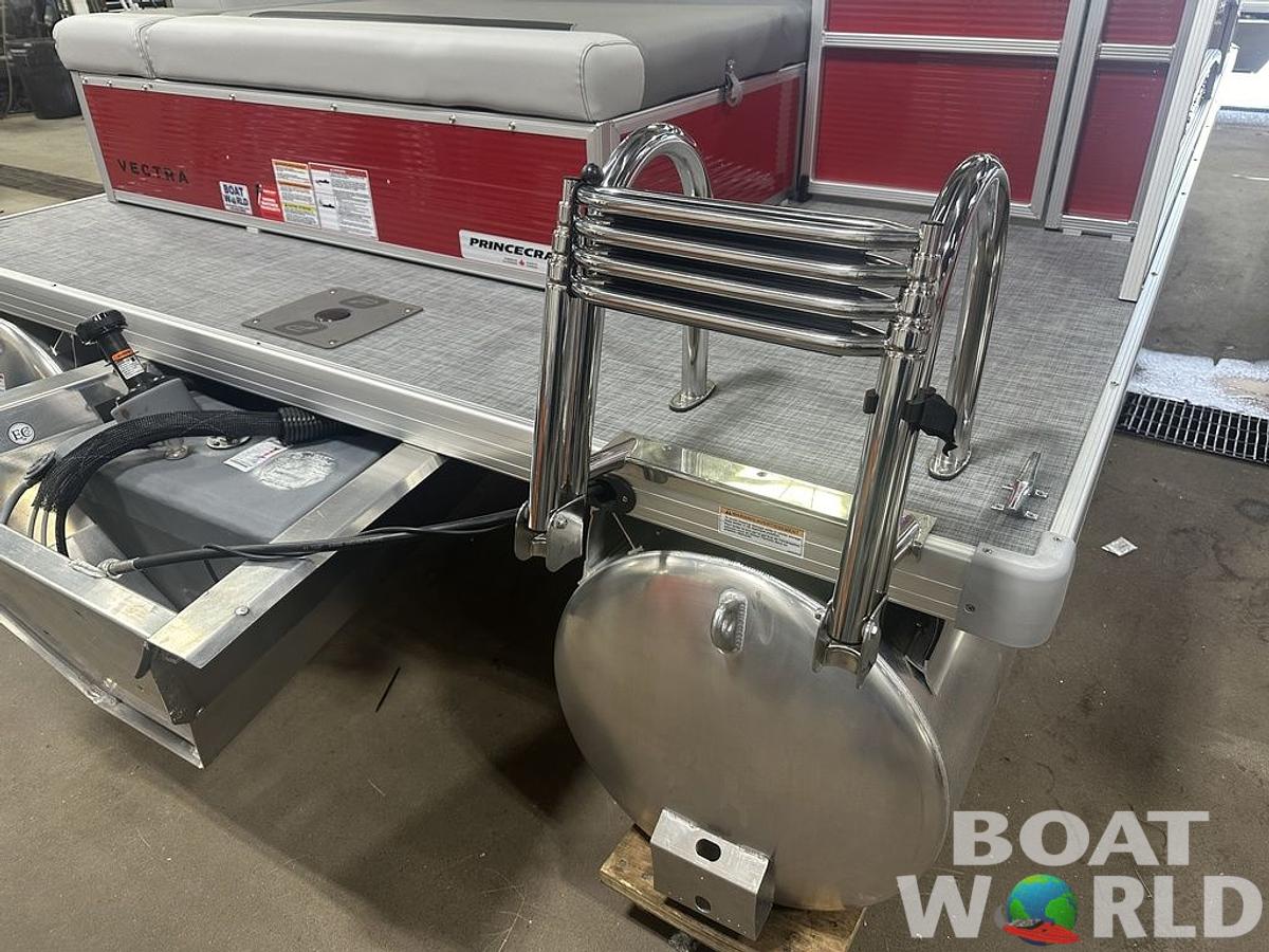 2025 Princecraft Vectra 21 RL Swingback Lounge Pontoon & Mercury 4-Stroke EFI