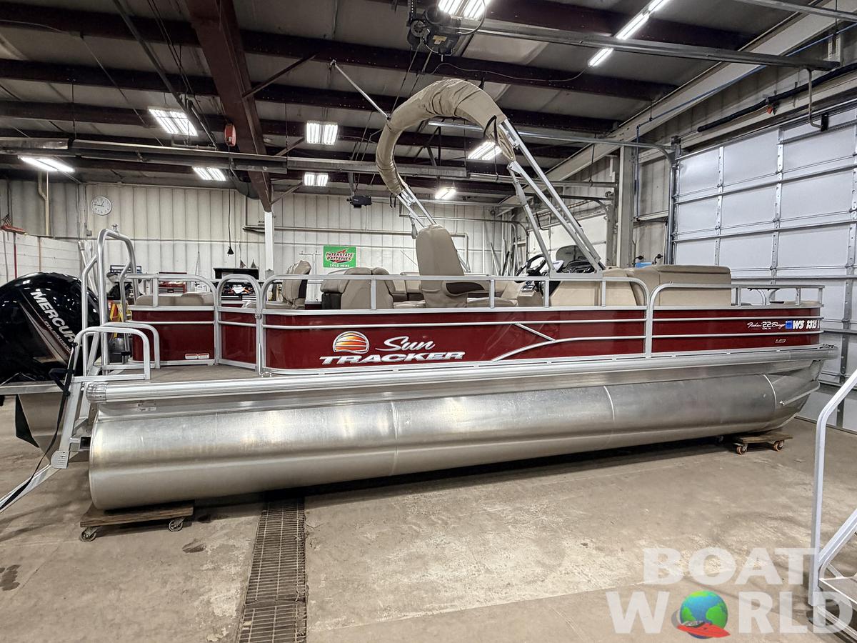 Used 2019 Sun Tracker  Fishin Barge 22 DLX XP3 Tritoon & 150HP Mercury 4Stroke - $39,995