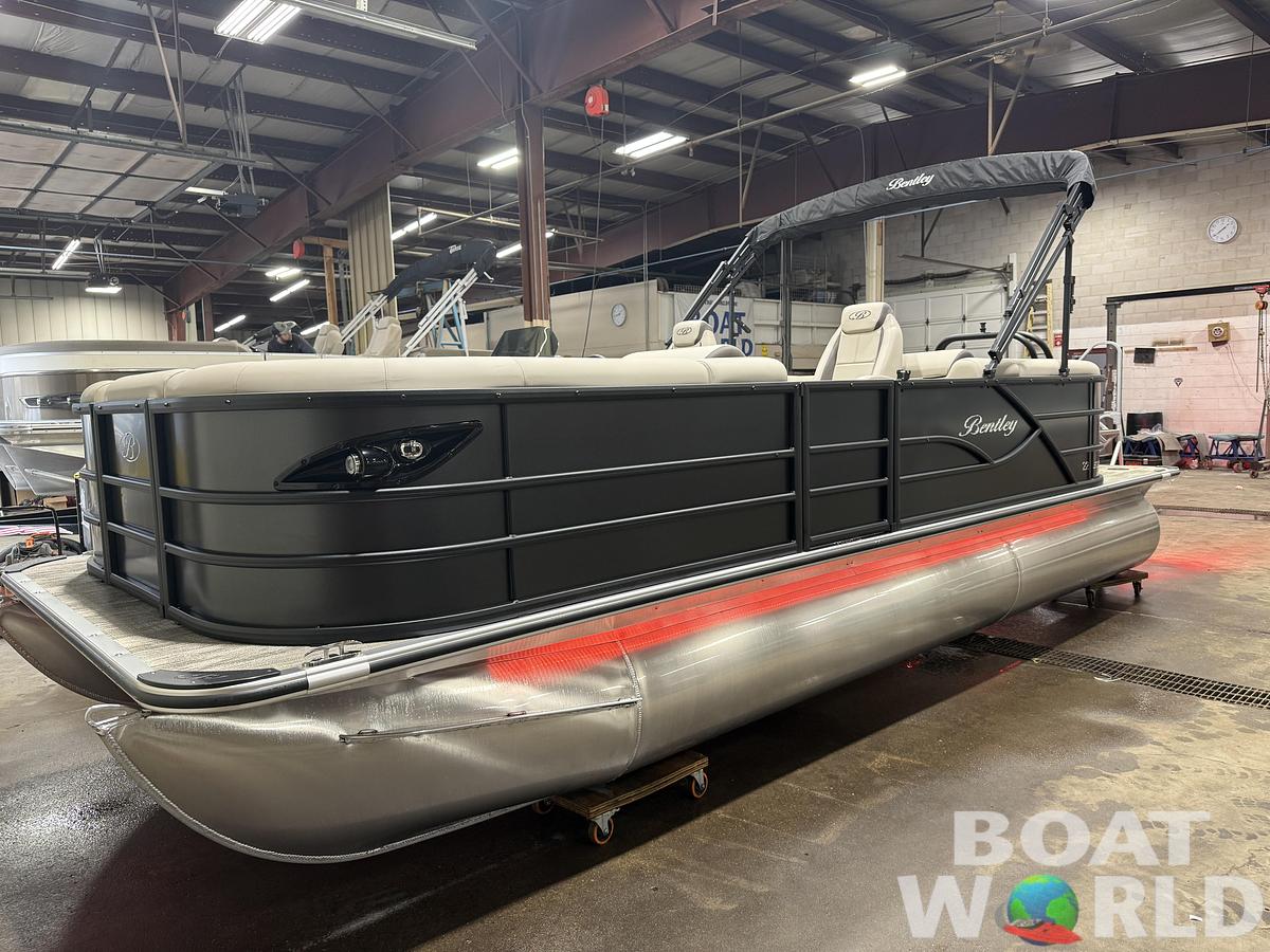 2027 Bentley Legacy 220 Navigator Quad Lounge Pontoon $42995