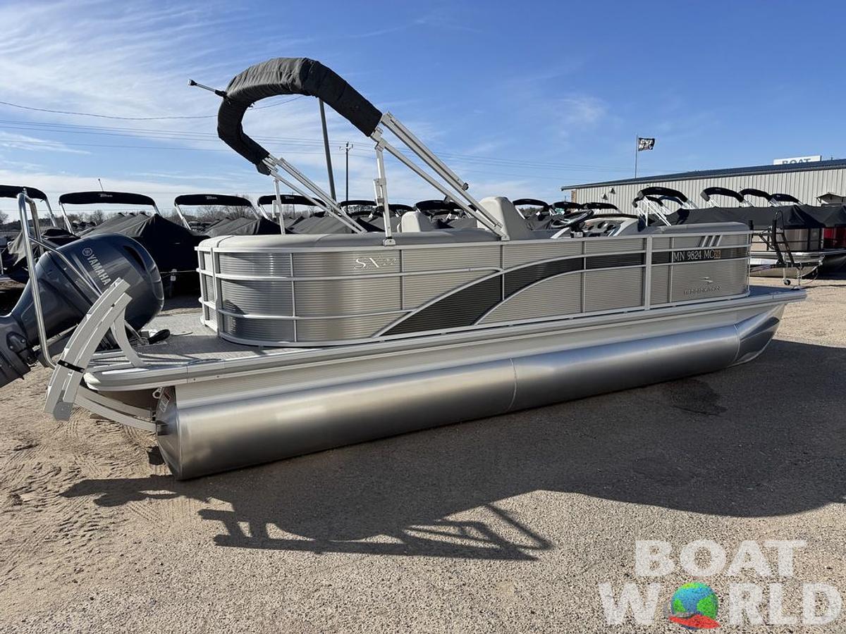 Used 2021 Bennington 22 SSRX Pontoon & 115HP Yamaha