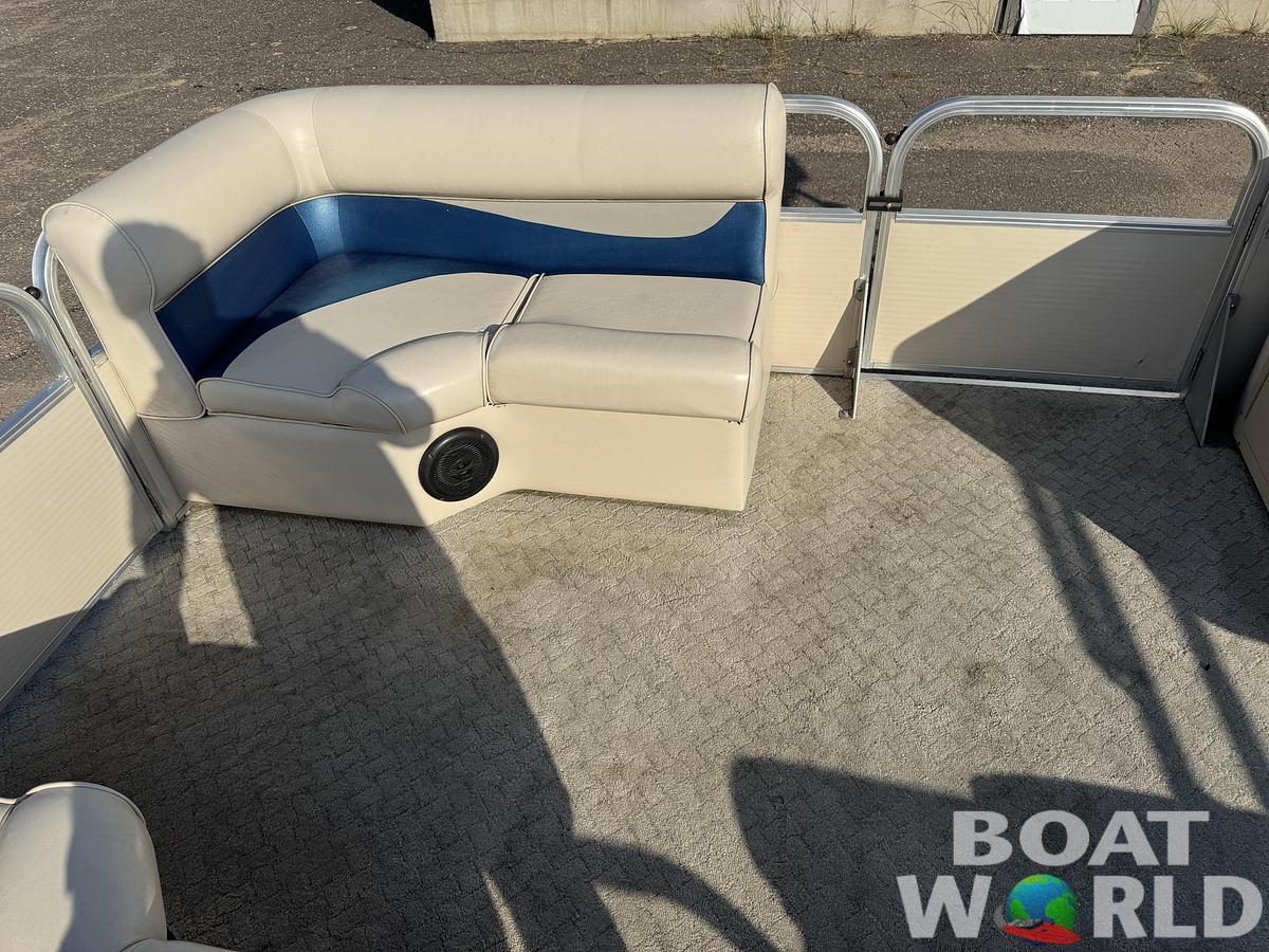 Used 2009 Weeres Family Fish Deluxe 220 Pontoon