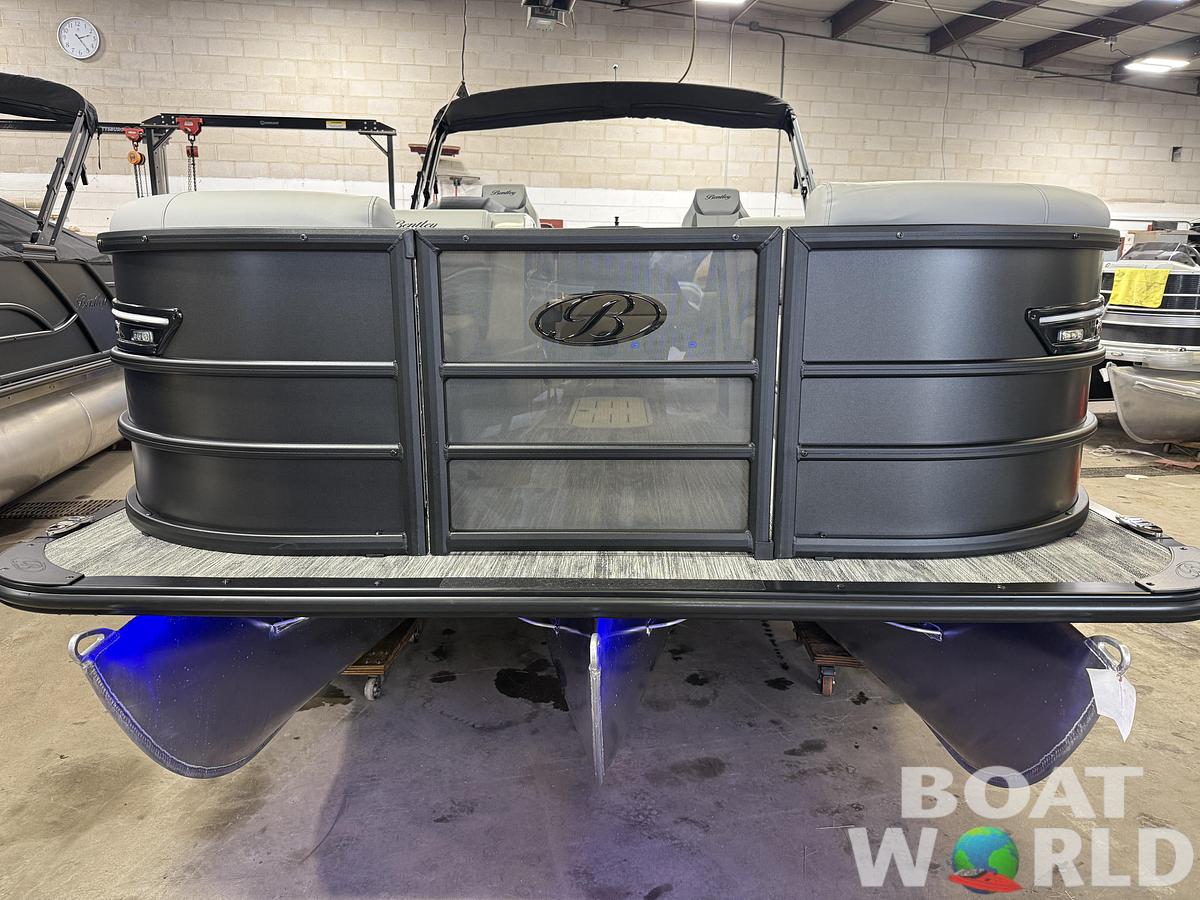 2026 Bentley Pontoons Elite 223 Swingback Tritoon