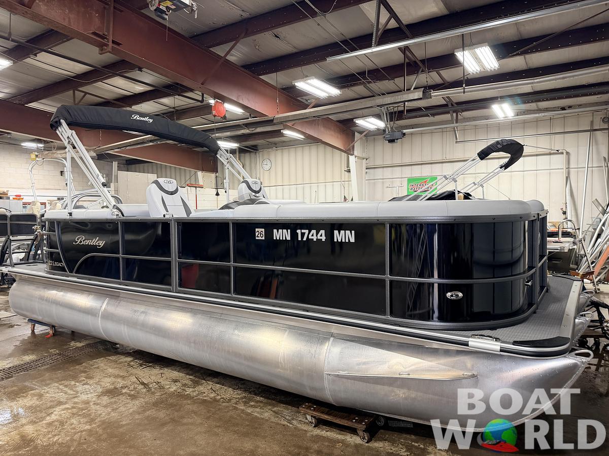 Used 2024 Bentley Legacy 223 150HP Navigator Tritoon - $47995