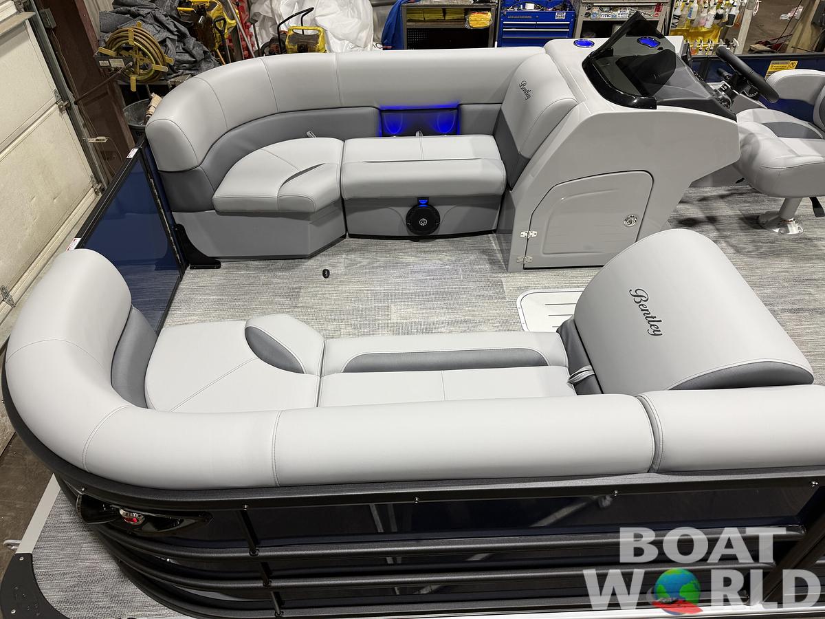 2026 Bentley Pontoons Legacy 223 Swingback Tritoon 