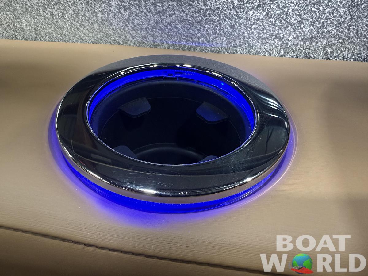 2026 Tahoe Pontoons Cascade 2385 Swingback (VRB) Tritoon 