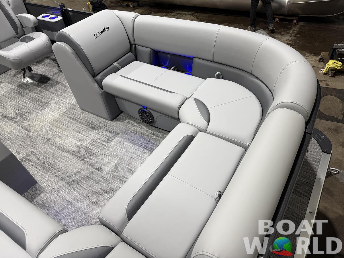 2027 Bentley Legacy 220 Navigator Quad Lounge Pontoon $41995
