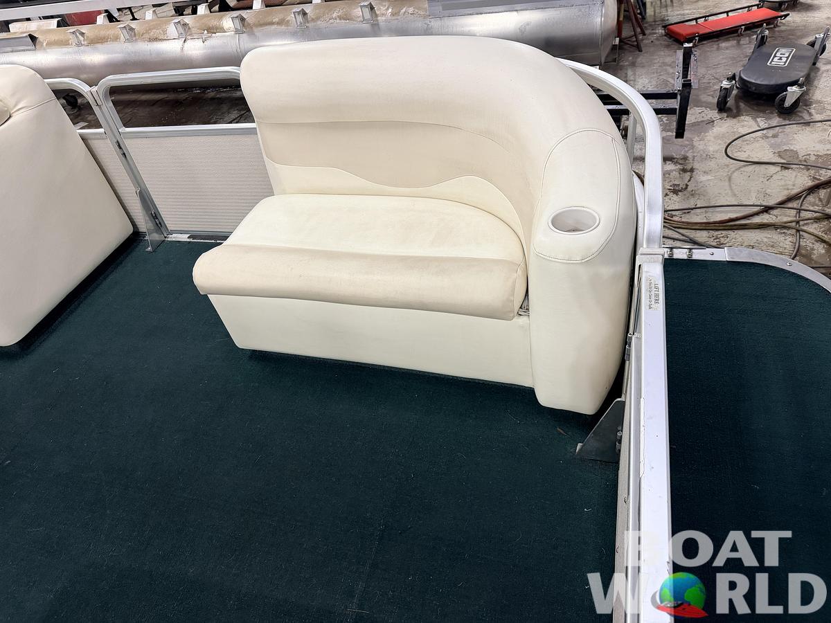 Used 2004 Premier 210 SunSation & 60HP Yamaha 4Stroke - $12,995