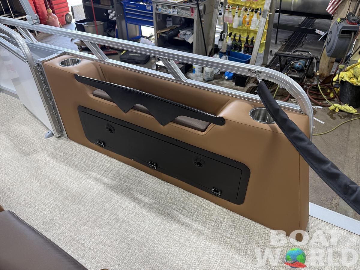 2027 Tahoe LTZ 2385 VRB Swingback Pontoon $42995