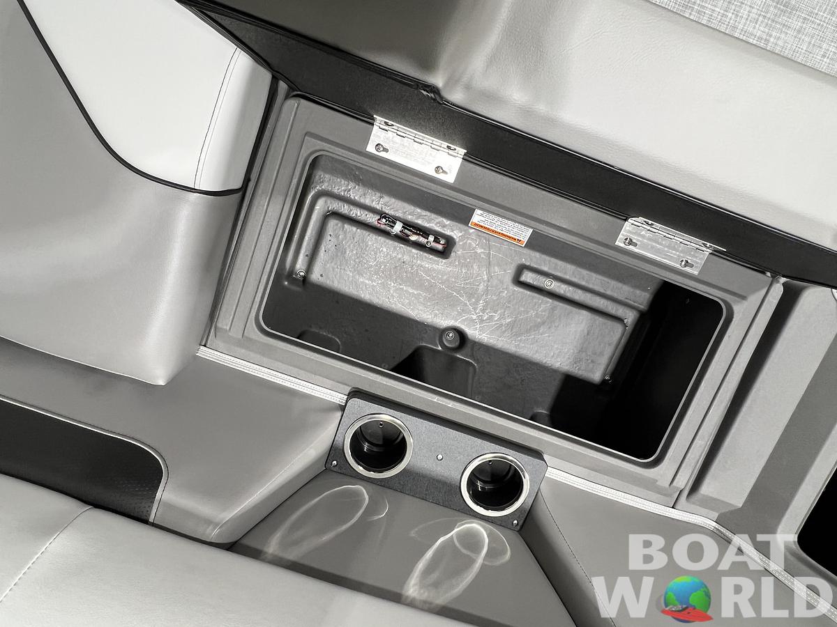 2026 Princecraft Vectra 23 RL SS Swingback Pontoon