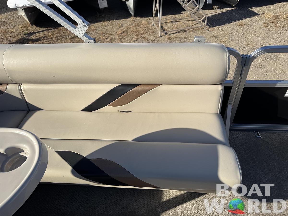 Used 2012 SunChaser Oasis 820 Pontoon