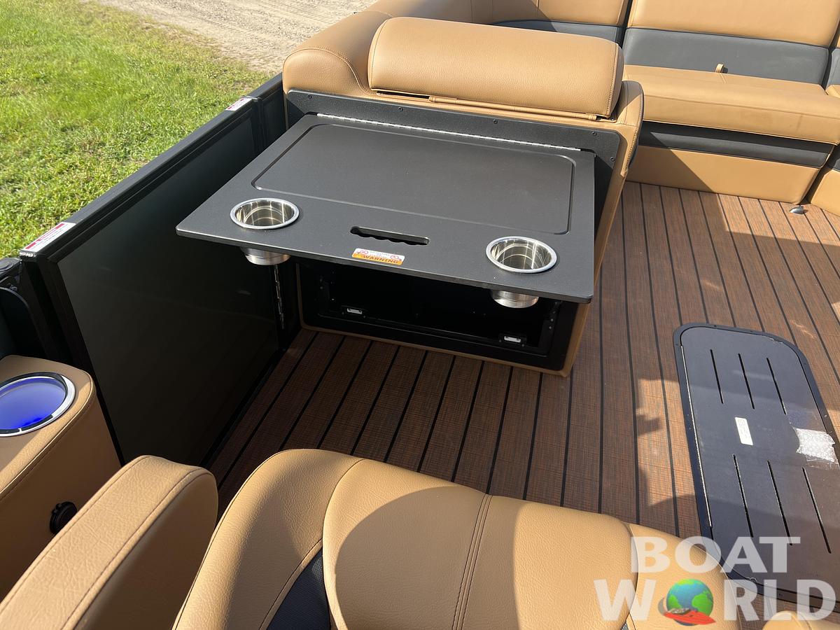 2026 Bentley Pontoons Elite 223 Admiral Quad Lounge Tritoon