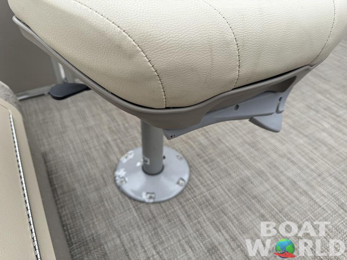 Used 2017 Sylvan 820 Cruise-n-Fish Pontoon