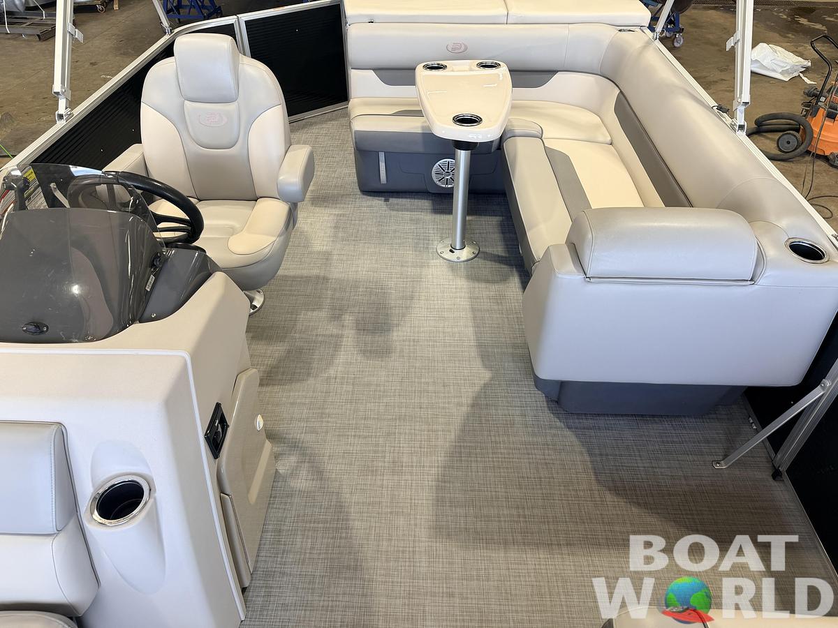 Used 2021 Princecraft 21 Sportfisher 2RS Pontoon & 90HP Mercury 4-Stroke -$27,995