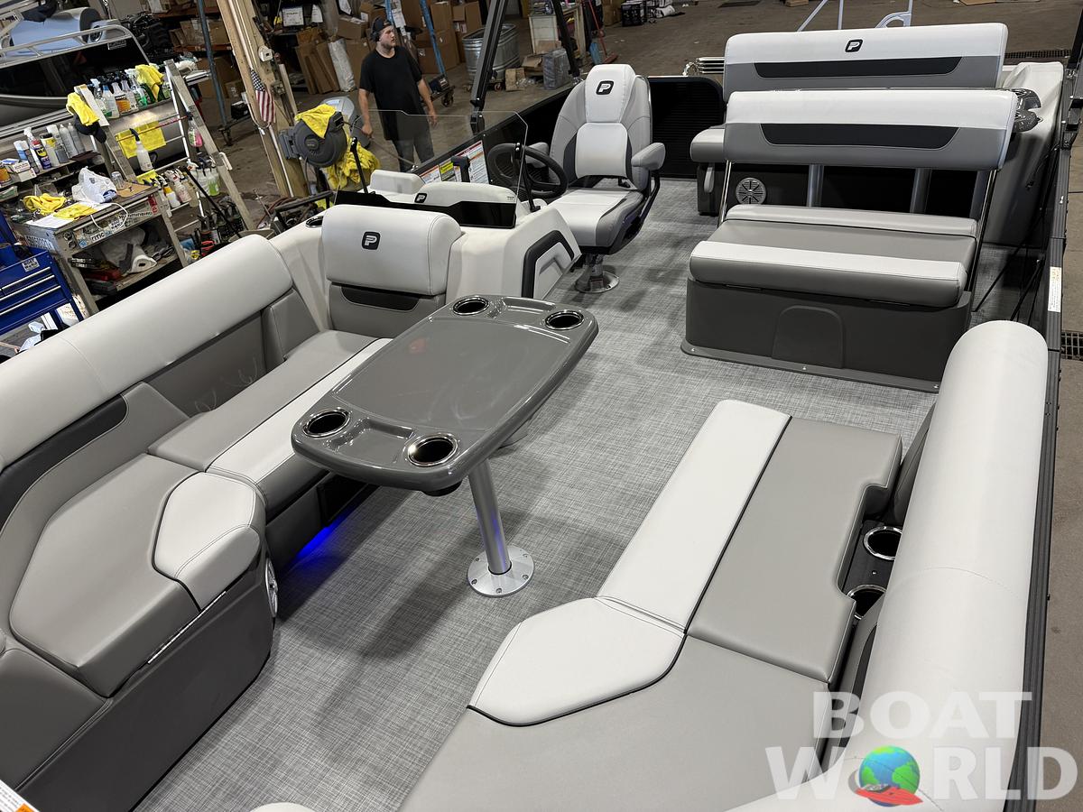 2026 Princecraft Vectra 21 RL Swingback Dinette $30995