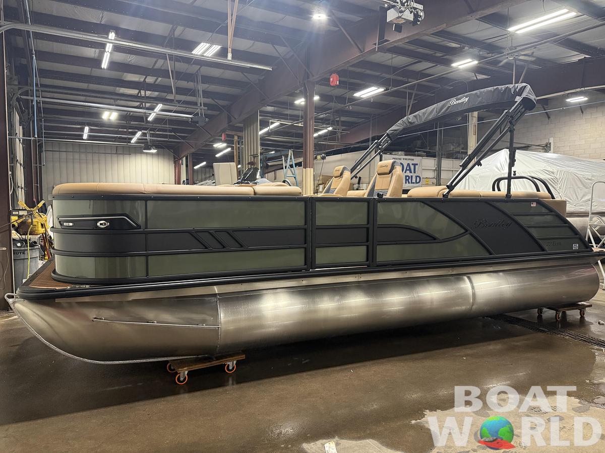 2026 Bentley Pontoons Elite 223 Admiral Quad Lounge Tritoon