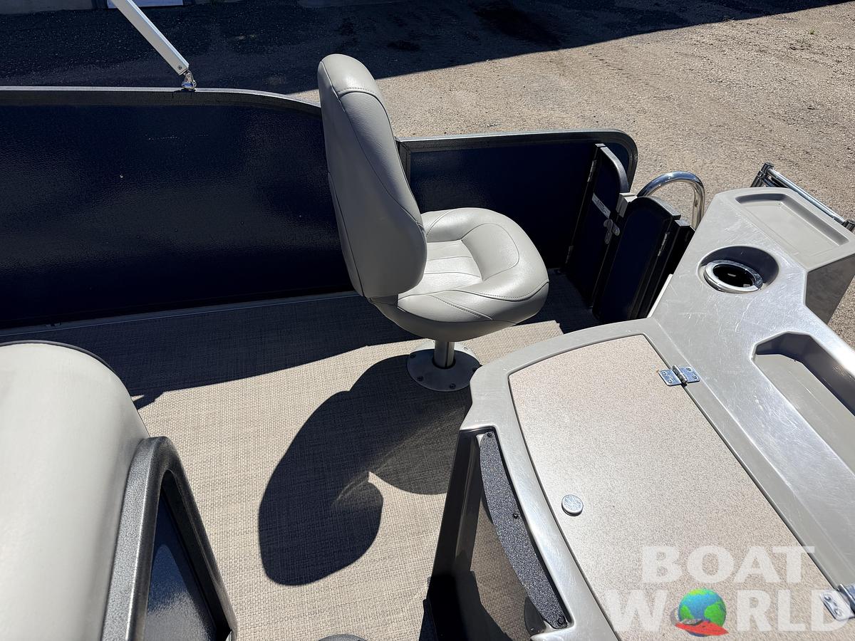 Used 2016 Premier 220 Explorer Tritoon & 175HP Yamaha 4Stroke - $39,995