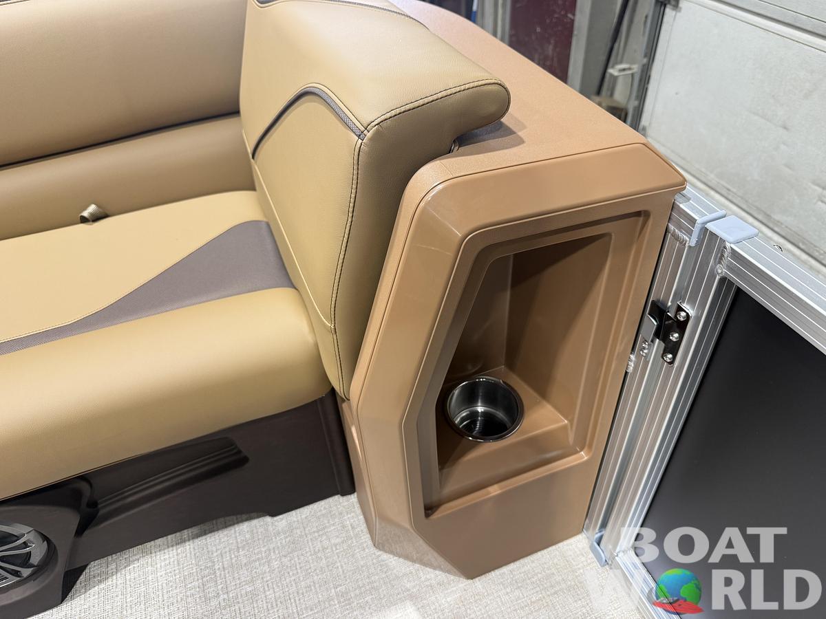 2027 Tahoe Sport Rear Fish 2385 & 4-Stroke $37995