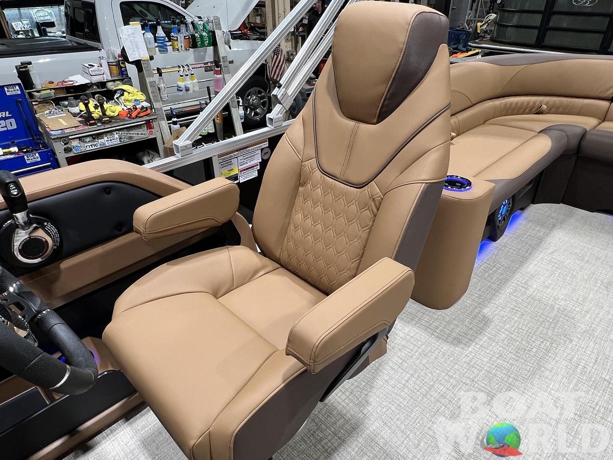 2026 Tahoe Pontoons LTZ 2385 Elite Cruise Tritoon