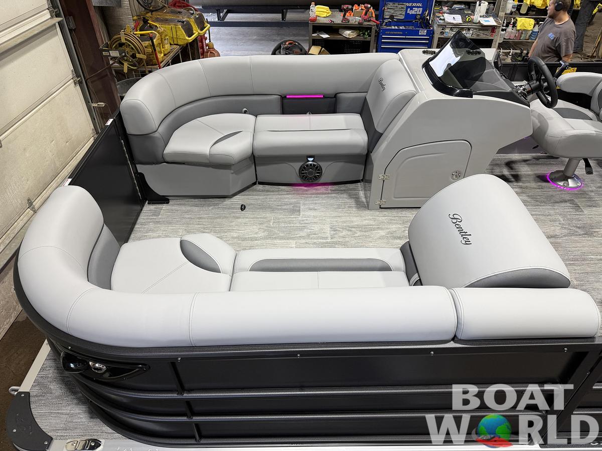 2027 Bentley Legacy 220 QSB Swingback $45995