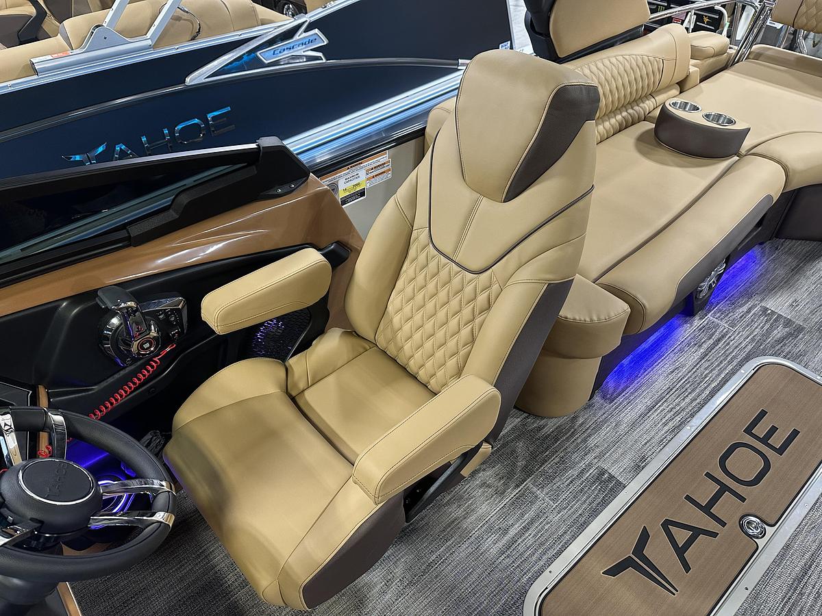 2025 Tahoe Pontoons Grand Tahoe 2585 Quad Lounge Windshield Tritoon & Mercury 400HP V10