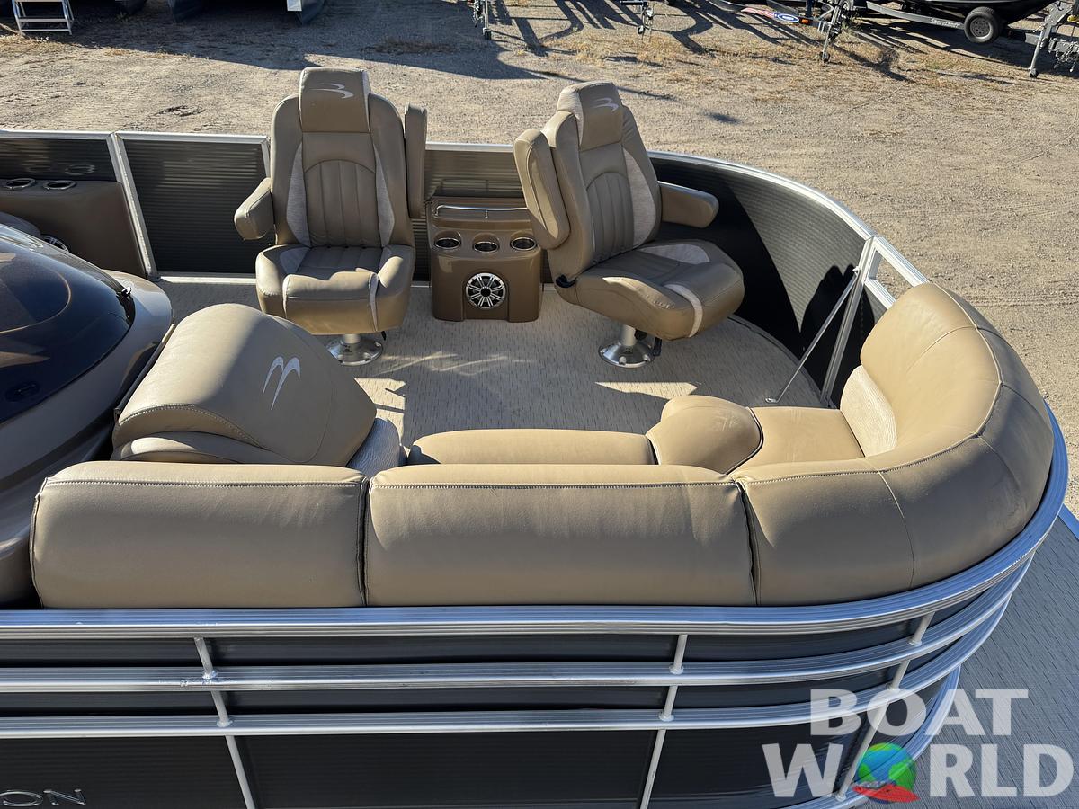 Used 2016 Bennington 2250 GSR Pontoon
