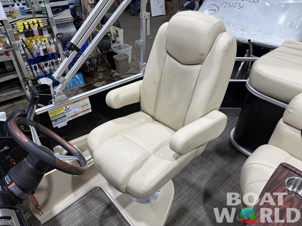 Used 2016 Aqua Patio 20' Cruise Pontoon & 90HP