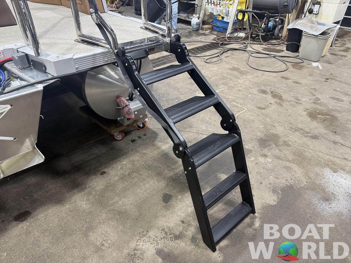 2025 Tahoe Pontoons LTZ 2385 Cruise Rear Bench (CRB) 