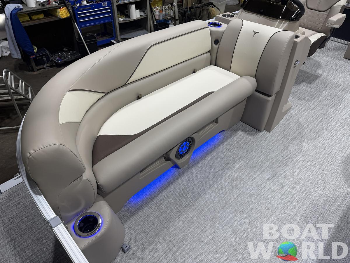 2026 Tahoe Pontoons Sport 2385 Swingback (VRB) Tritoon
