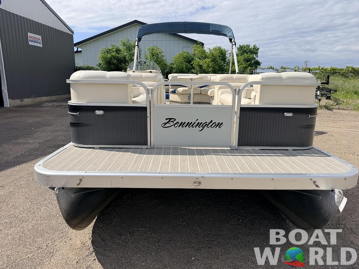 Used 2000 Bennington 2275 LX & 50HP Mercury 4Stroke -$12,995