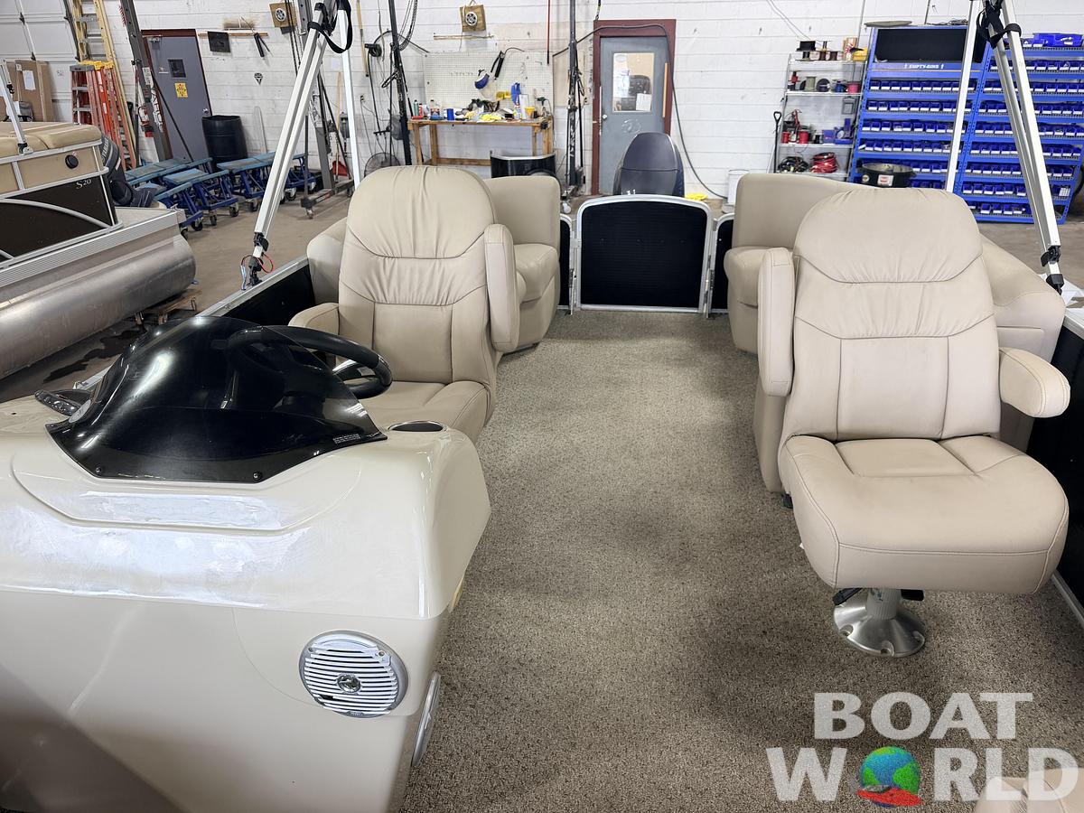 Used 2016 Weeres 220 Legacy & 90HP Yamaha 4Stroke -$19,995