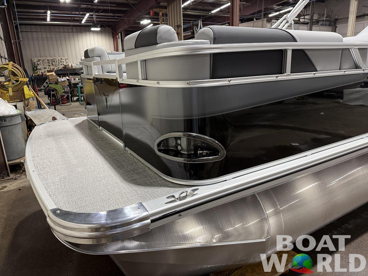 2026 Tahoe Pontoons Sport 2180 Swingback (VRB) 