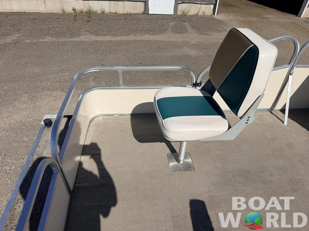 Used 2006 Elete 2021 Party Fish & 50HP Yamaha - $9,995