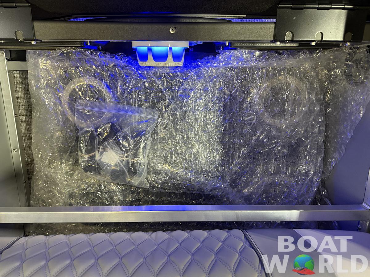 2025 Tahoe Pontoons Cascade 2385 Elite Cruise Tritoon & Honda 4-Stroke EFI