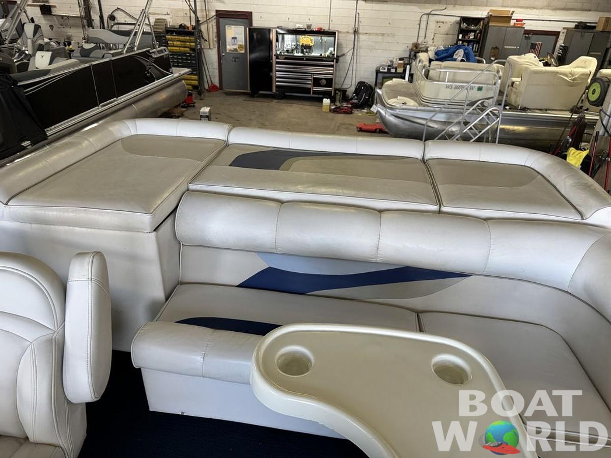 Used 2006 Weeres SunDeck 220 Pontoon