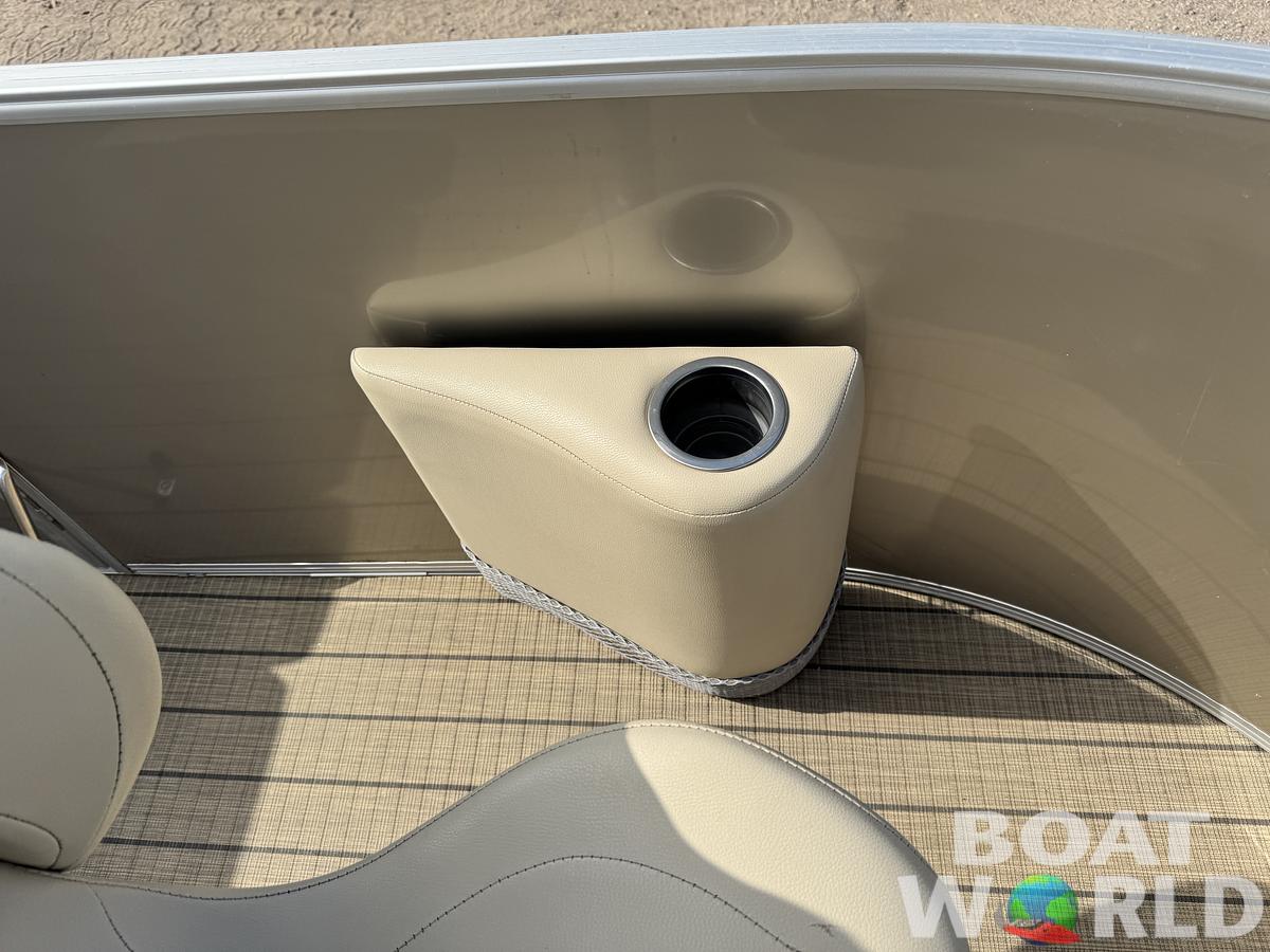 Used 2018 Sylvan Mirage 820 4-PT Pontoon
