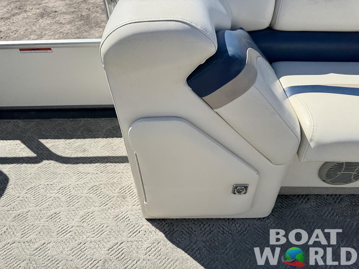 Used 2004 Fisher 220 Freedom Pontoon