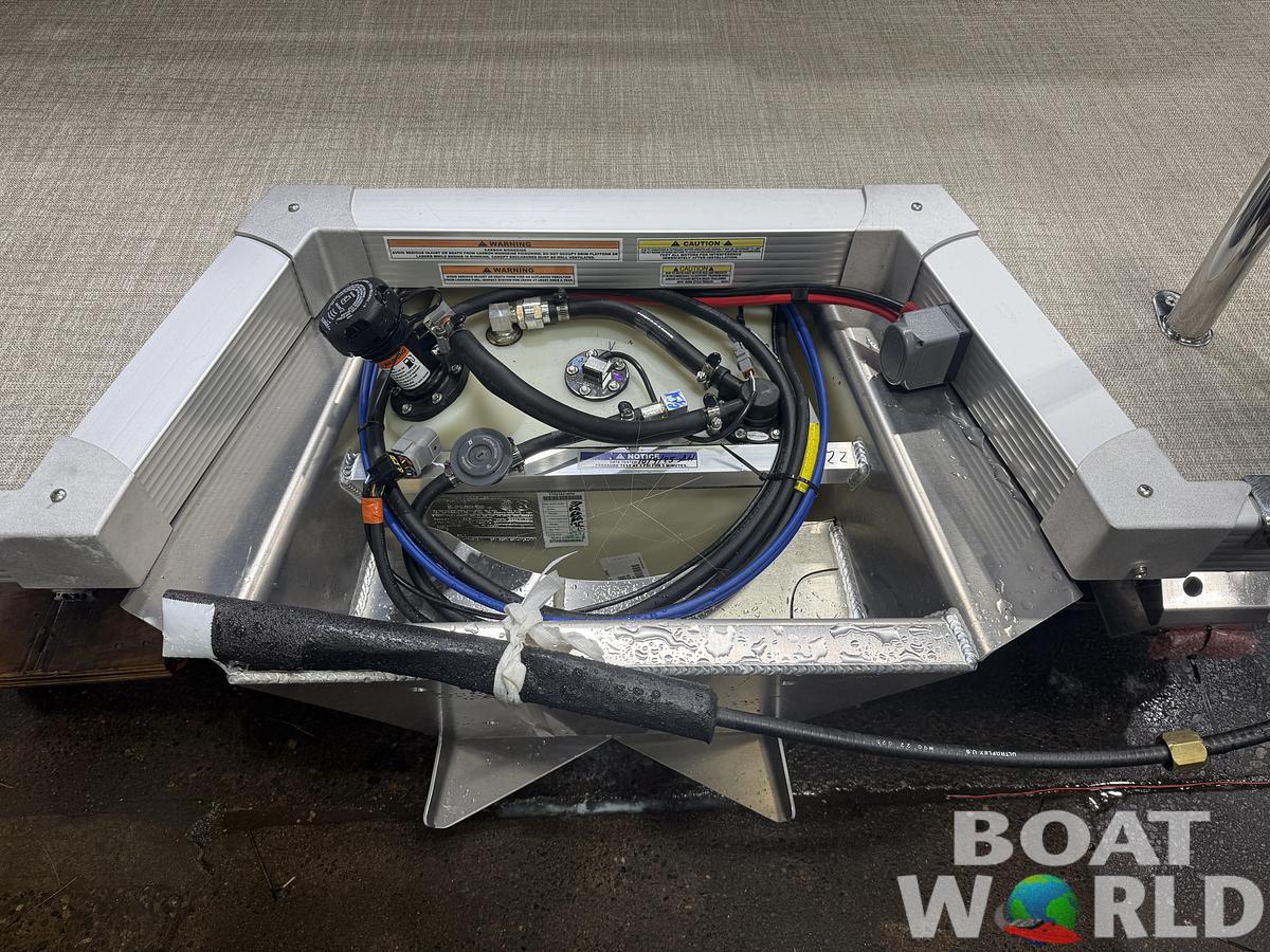 2026 Tahoe Pontoons Sport 2180 Quad Lounge 